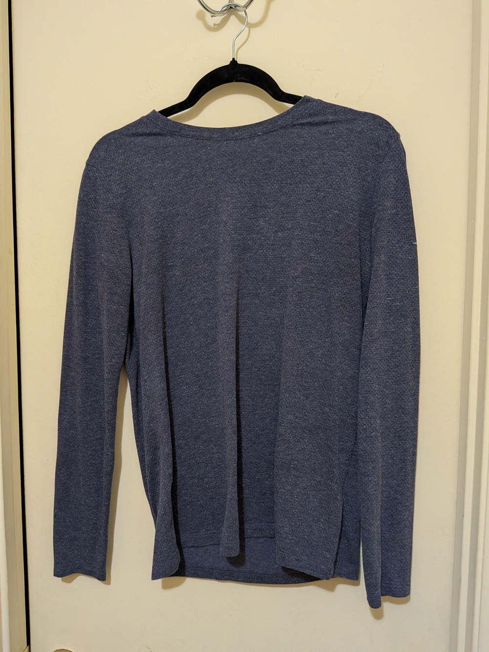 Mizuno Performance Long Sleeve Athletic Top Small Blue Lightweight Workout